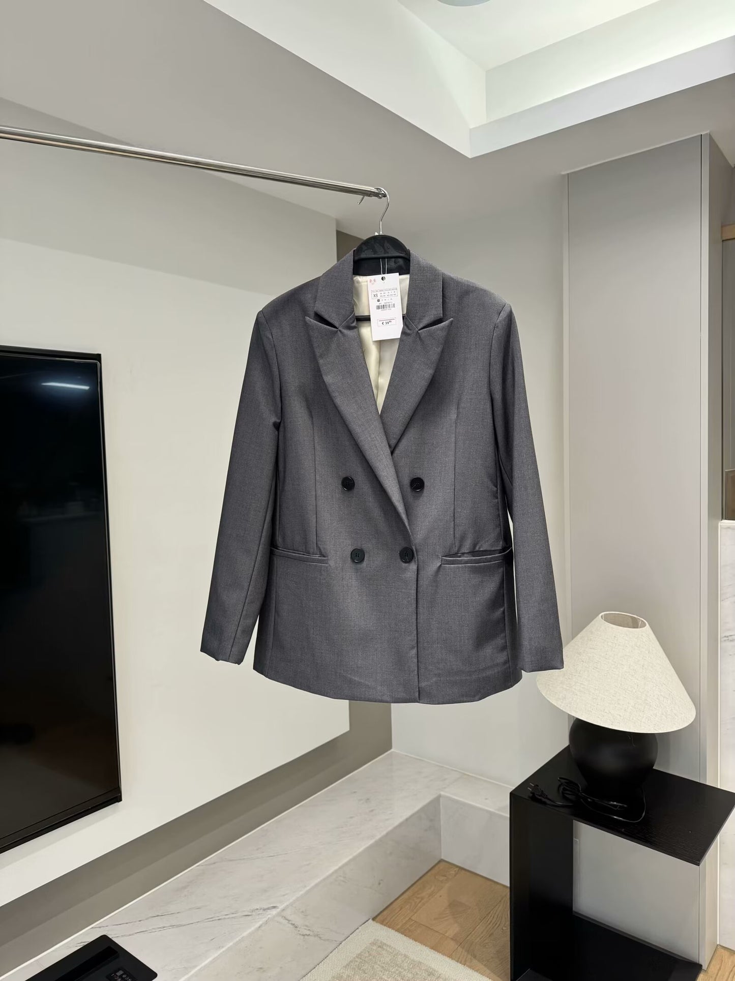 Ladies' new fashion with shoulder pads loose double breasted casual lapel suit coat retro long sleeved pocket women's coat chic top