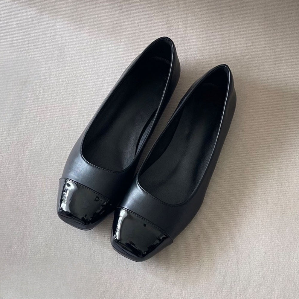 Women's new one-pedal flat shoes have a shoe box