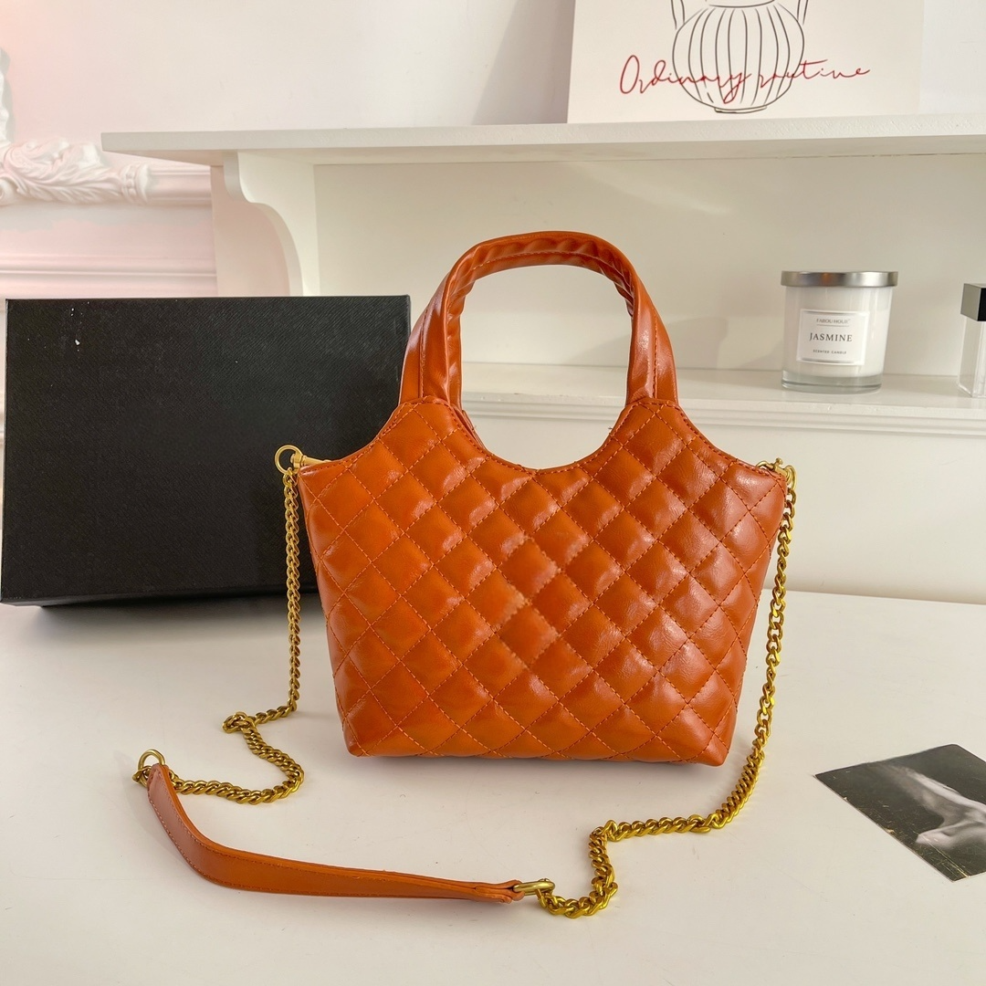 Women's New Temperament Joker Metal Chain Rhombic Cross-body Bag Handbag