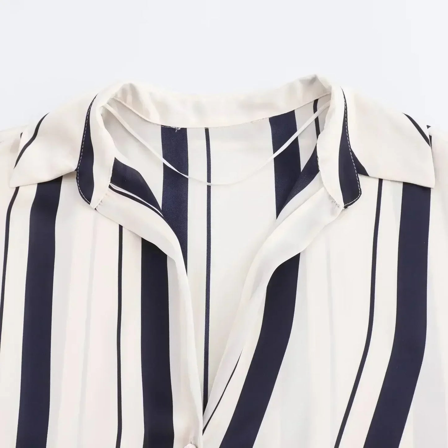 Women's new fashion loose printed striped shirt casual single breasted satin shirt retro long sleeved women's shirt chic top