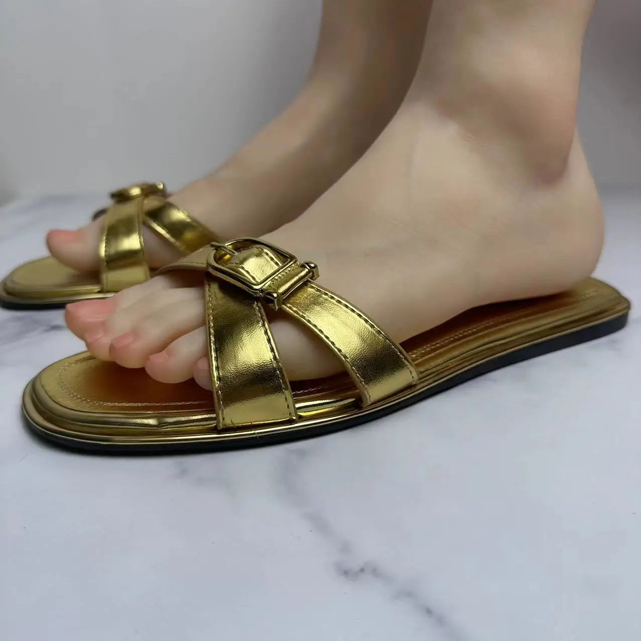 New 2024 Fashion Women's Flat Slippers Square Head Joker Cross Belt Travel Leisure Slippers Women