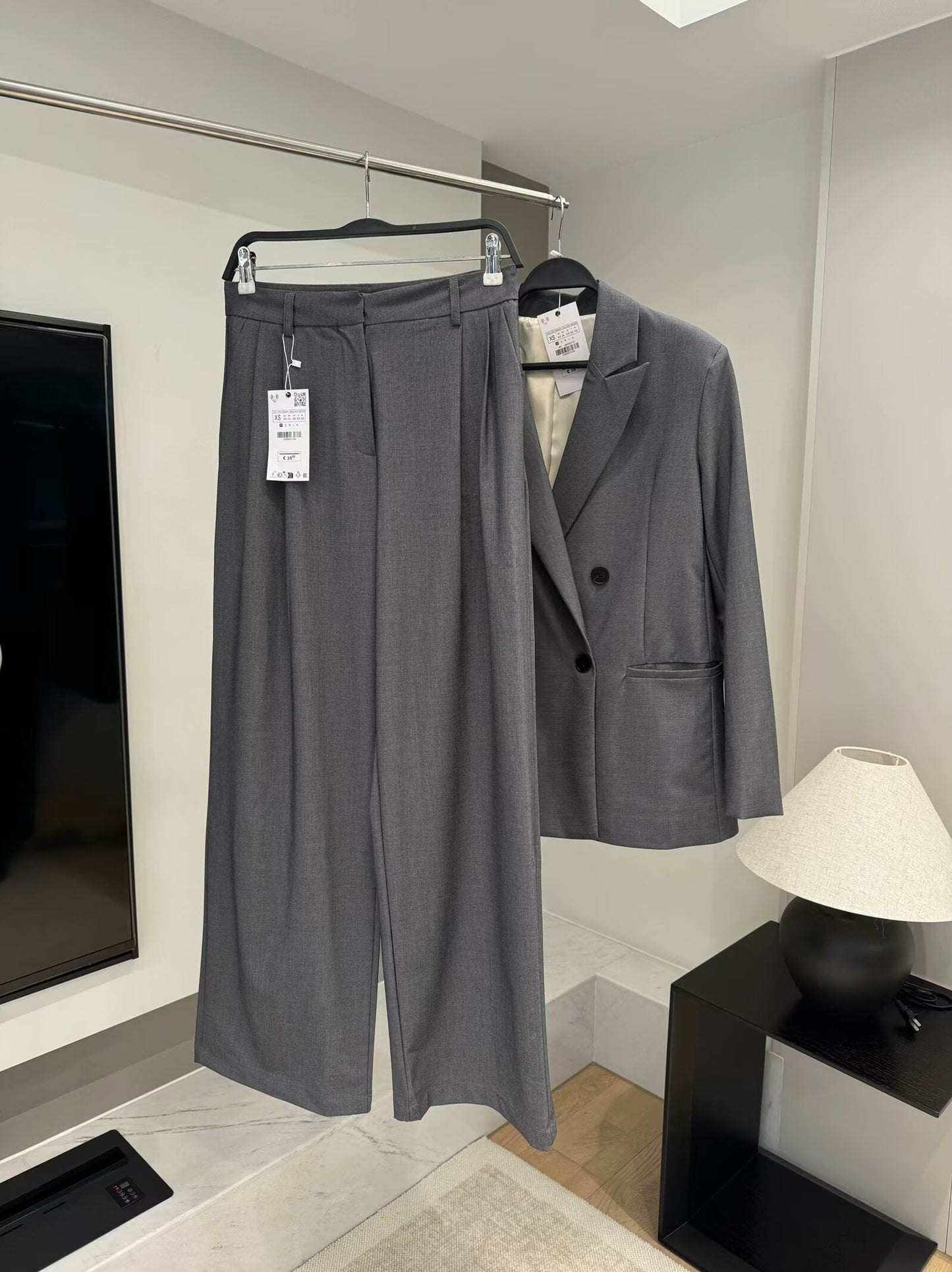 Ladies' new fashion with shoulder pads loose double breasted casual lapel suit coat retro long sleeved pocket women's coat chic top
