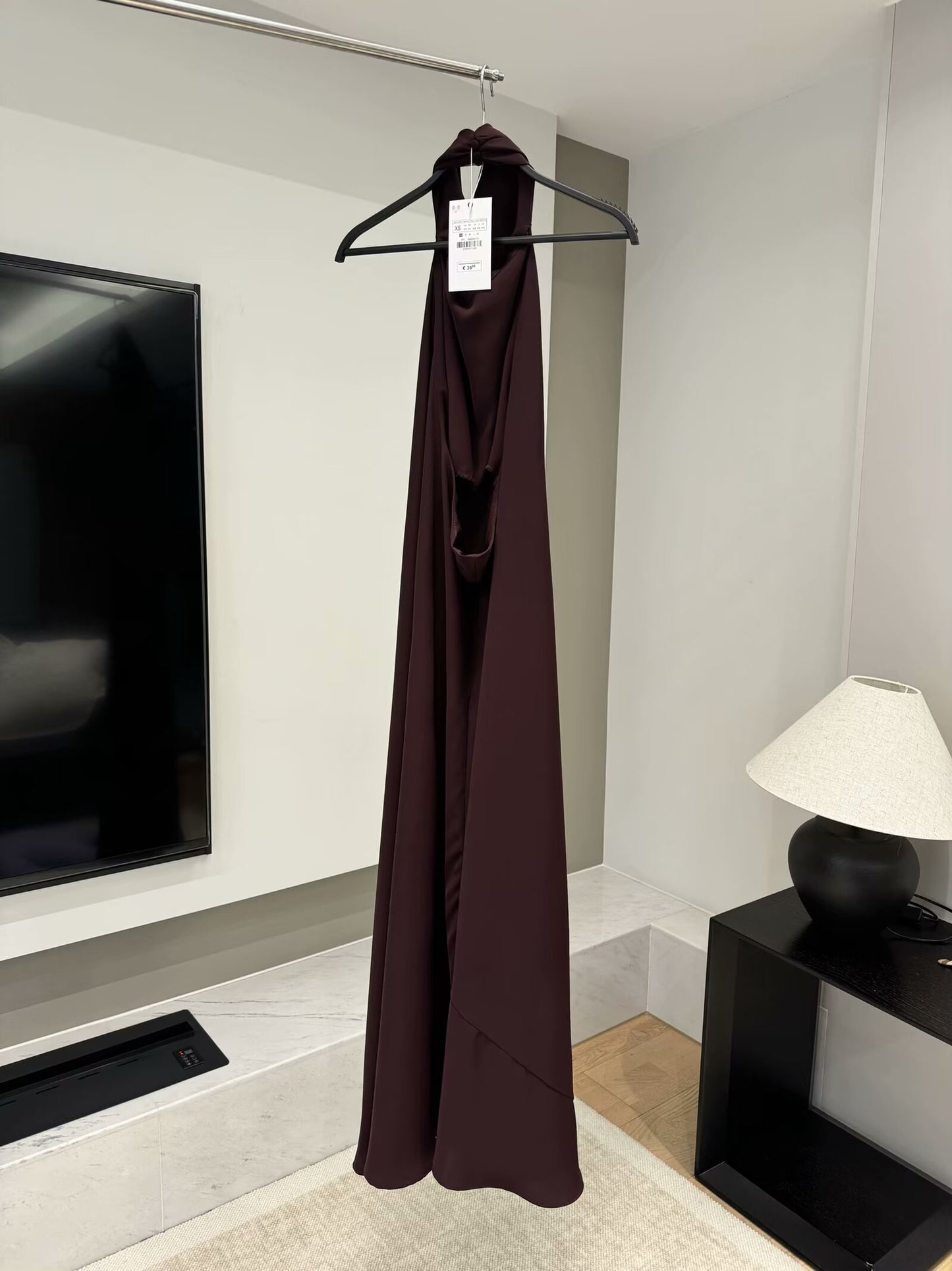 Women's new chic fashion slim versatile Drooping pleated hanging neck MIDI dress retro sleeveless backless women's dress Mujer