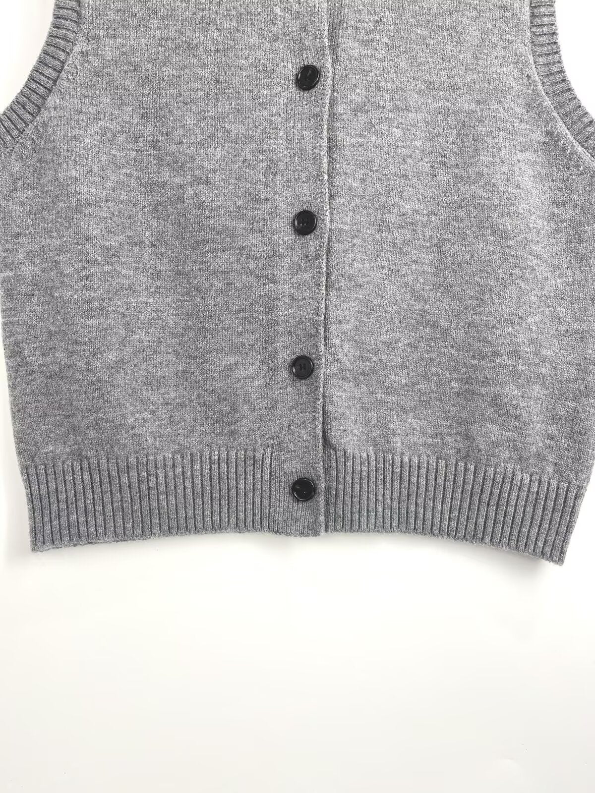Women's new fashion soft texture O-Neck sleeveless knitted vest