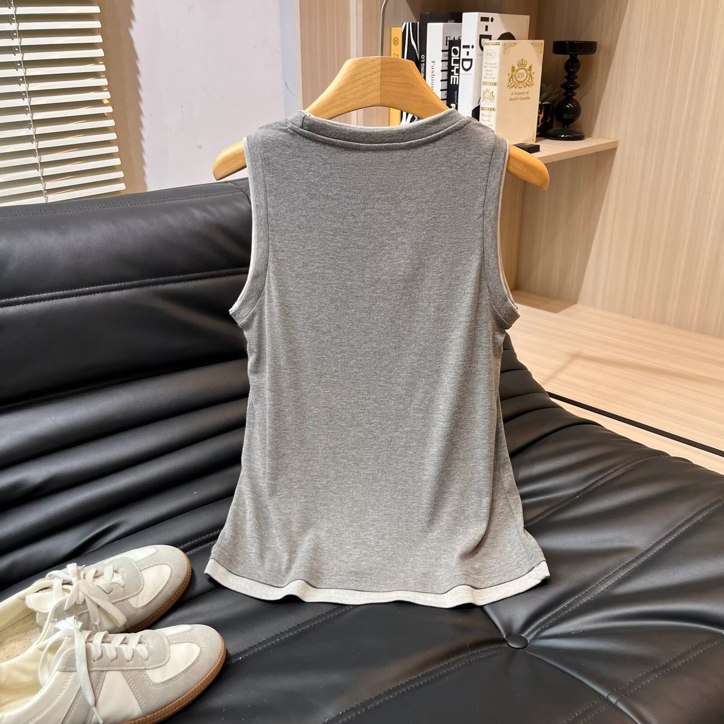 Women's New Fashion Two tone Edge O Neck Sleeveless vest T-shirt