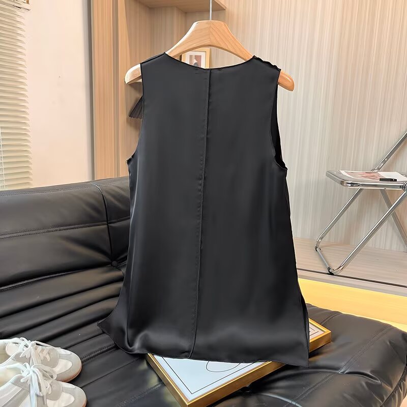 Women's new fashion satin texture sleeveless U-neck shirt