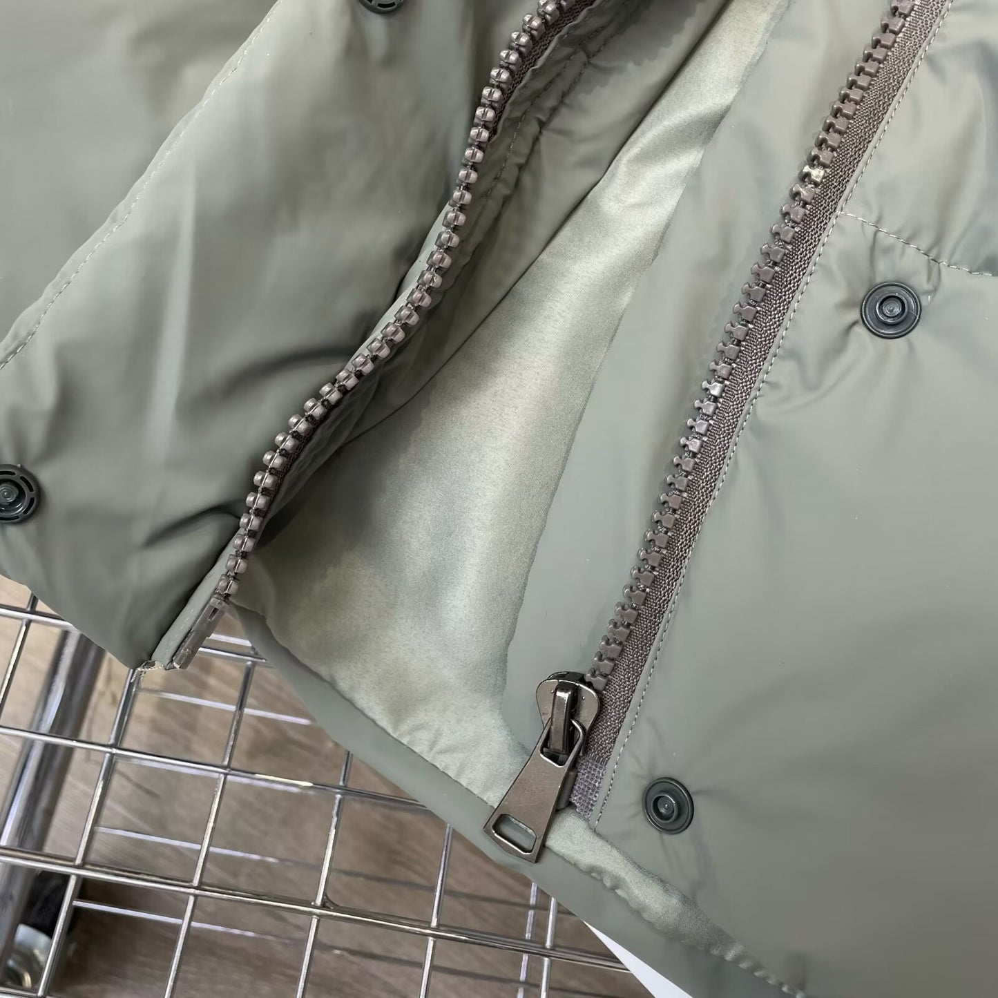 Women's winter warm hooded cotton jacket