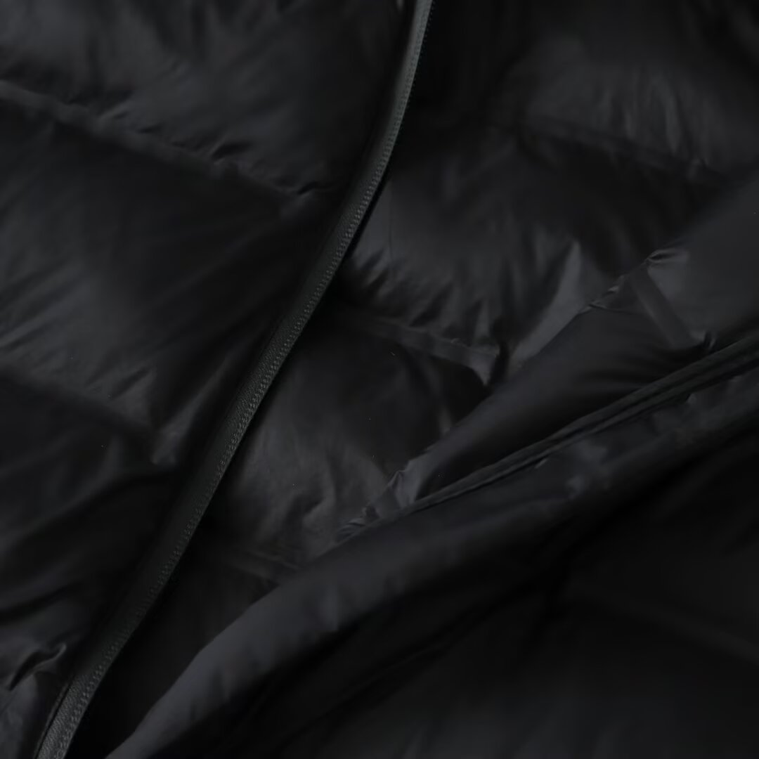 Women's sleeveless contrasting hooded cotton vest