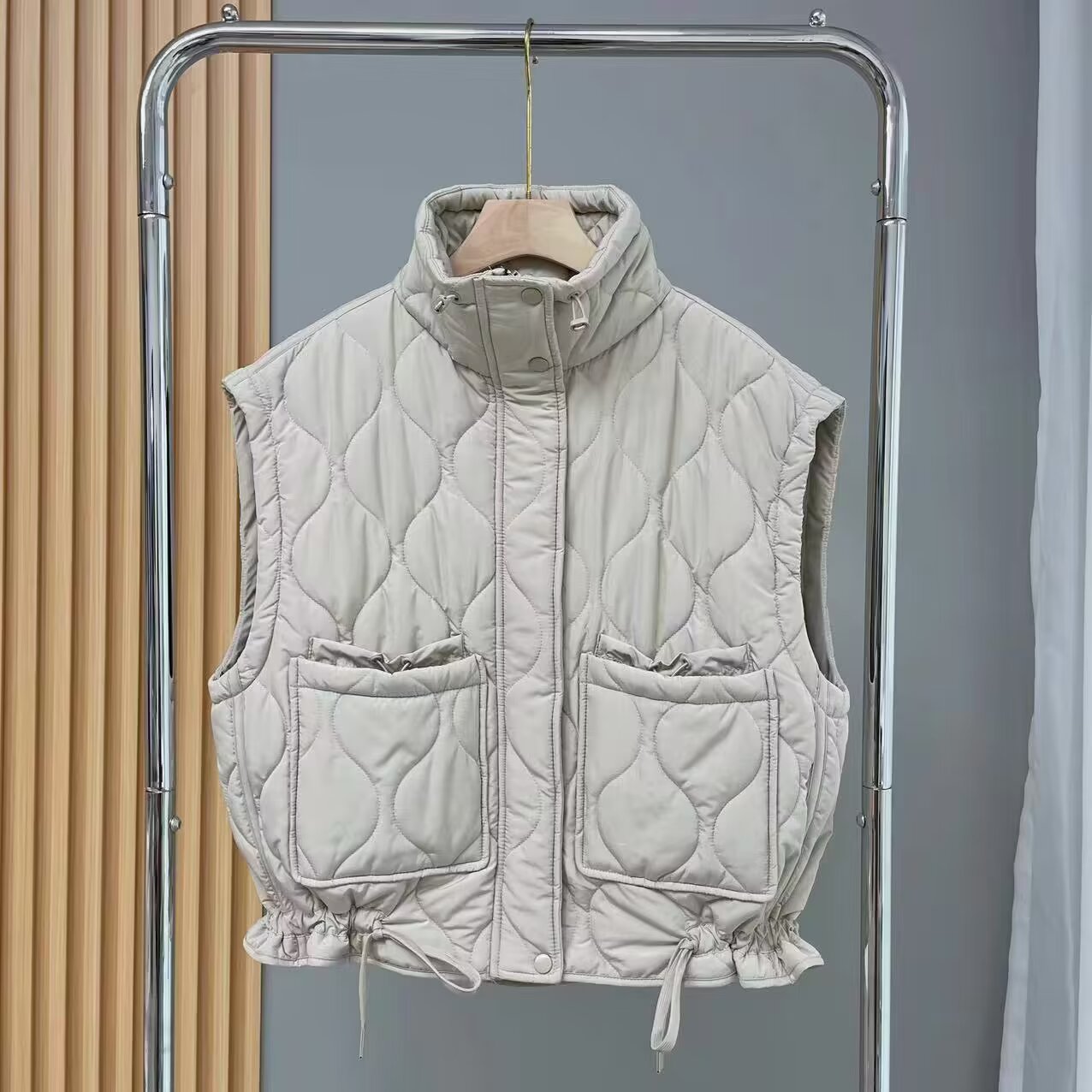 Women's sleeveless loose standing collar cotton vest