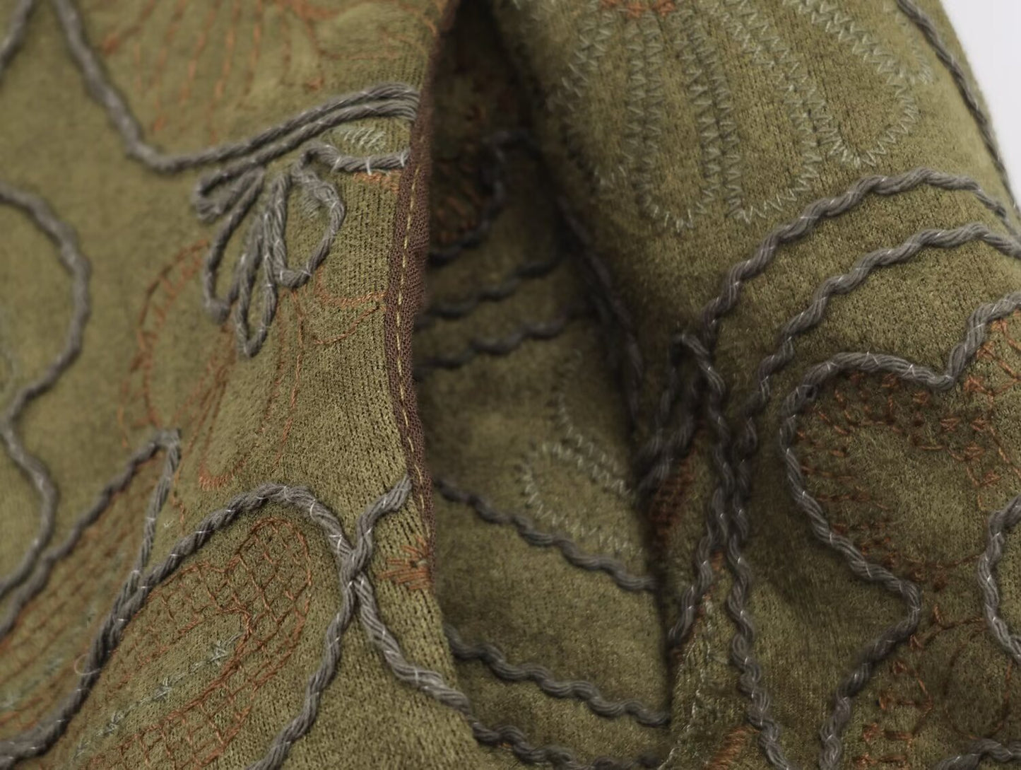 Women's artificial fur effect double-sided embroidered coat