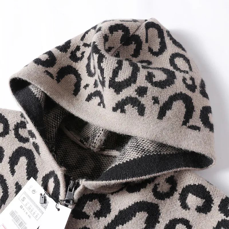 Men's New Fashion Casual Leopard Jacquard Knitted Zipper Hooded Long Sleeve Knitted Coat