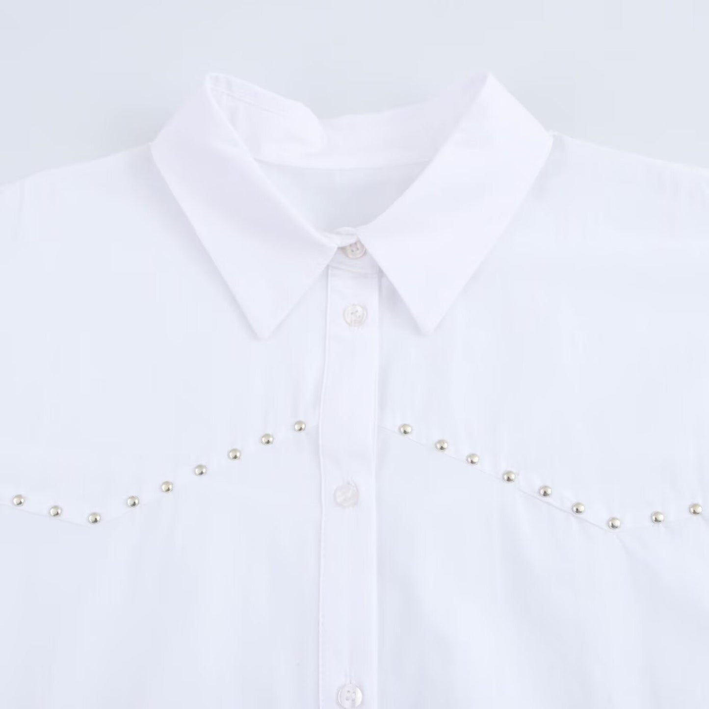 Women's new fashion rivet decoration loose basic style single breasted lapel shirt retro long sleeved poplin women's shirt chic top