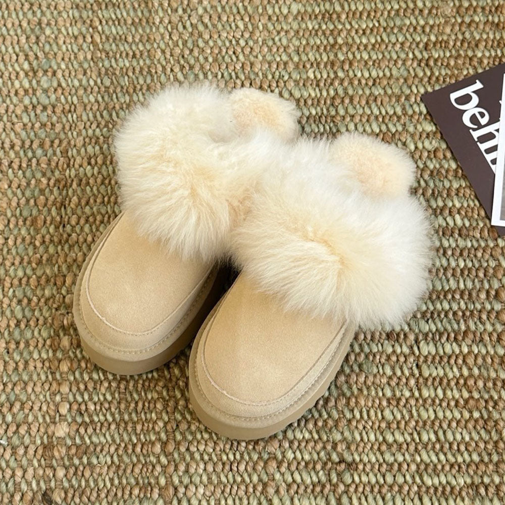 New long-haired slippers snow boots have a shoe box
