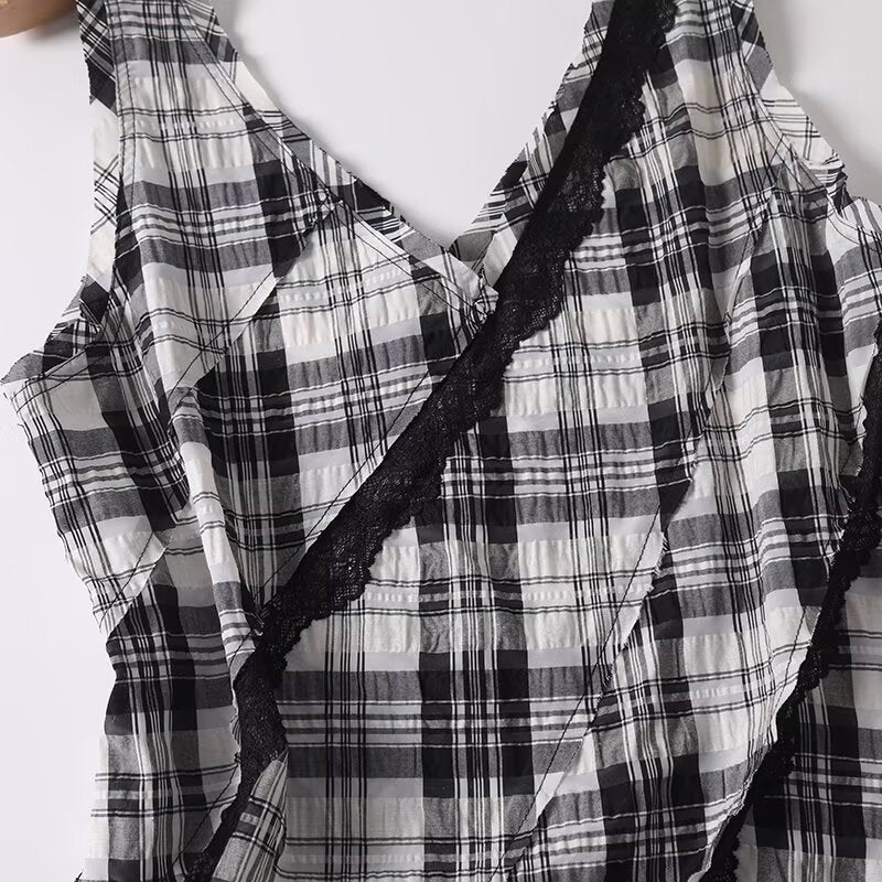 Women's 2025 new fashion sleeveless plaid V-neck top