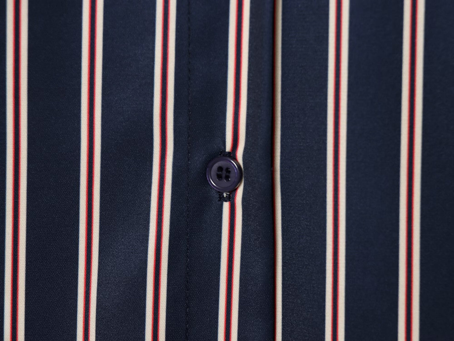 Women's casual lapel striped Button-up shirt