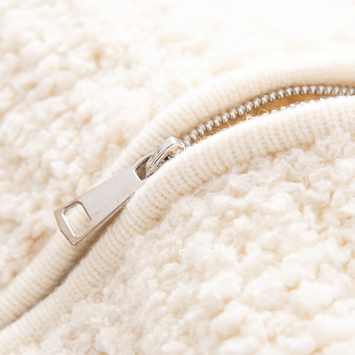 Women's Large Lapel design thickened knitted Coat