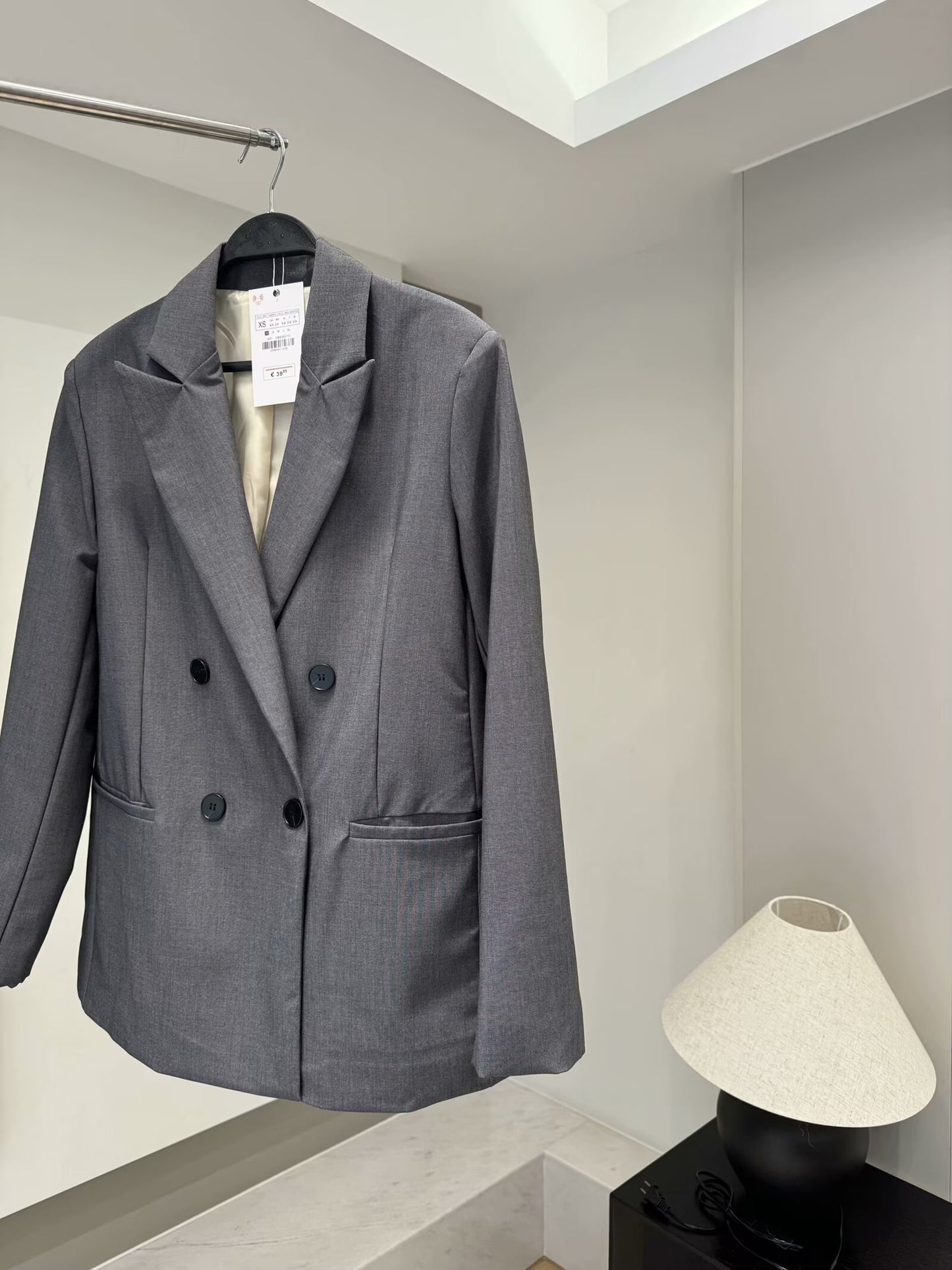 Ladies' new fashion with shoulder pads loose double breasted casual lapel suit coat retro long sleeved pocket women's coat chic top