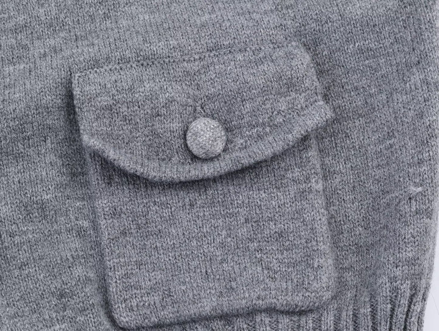 Women's pocket decoration short sleeveless knitted vest