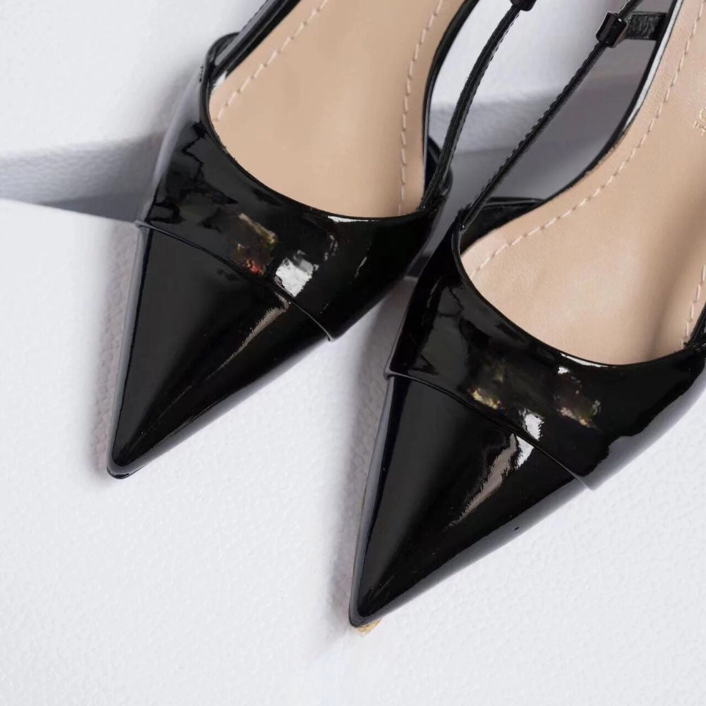 Women's new patent leather pointed high heels have a shoe box