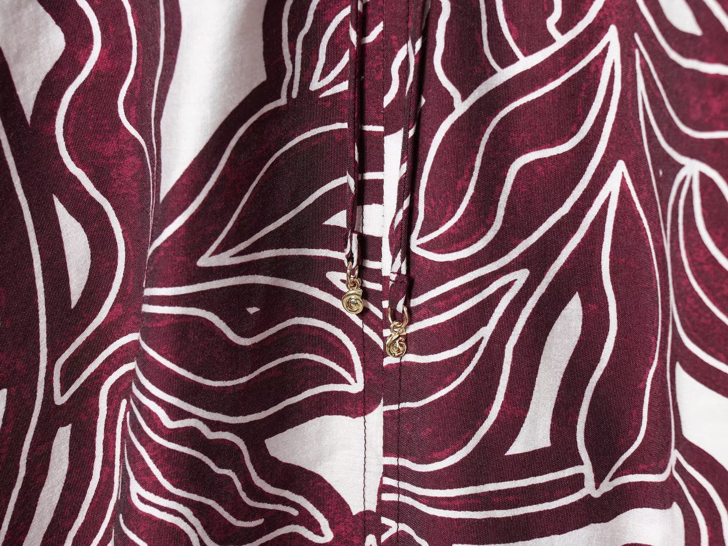 Women's new fashion lace up collar long sleeved printed shirts