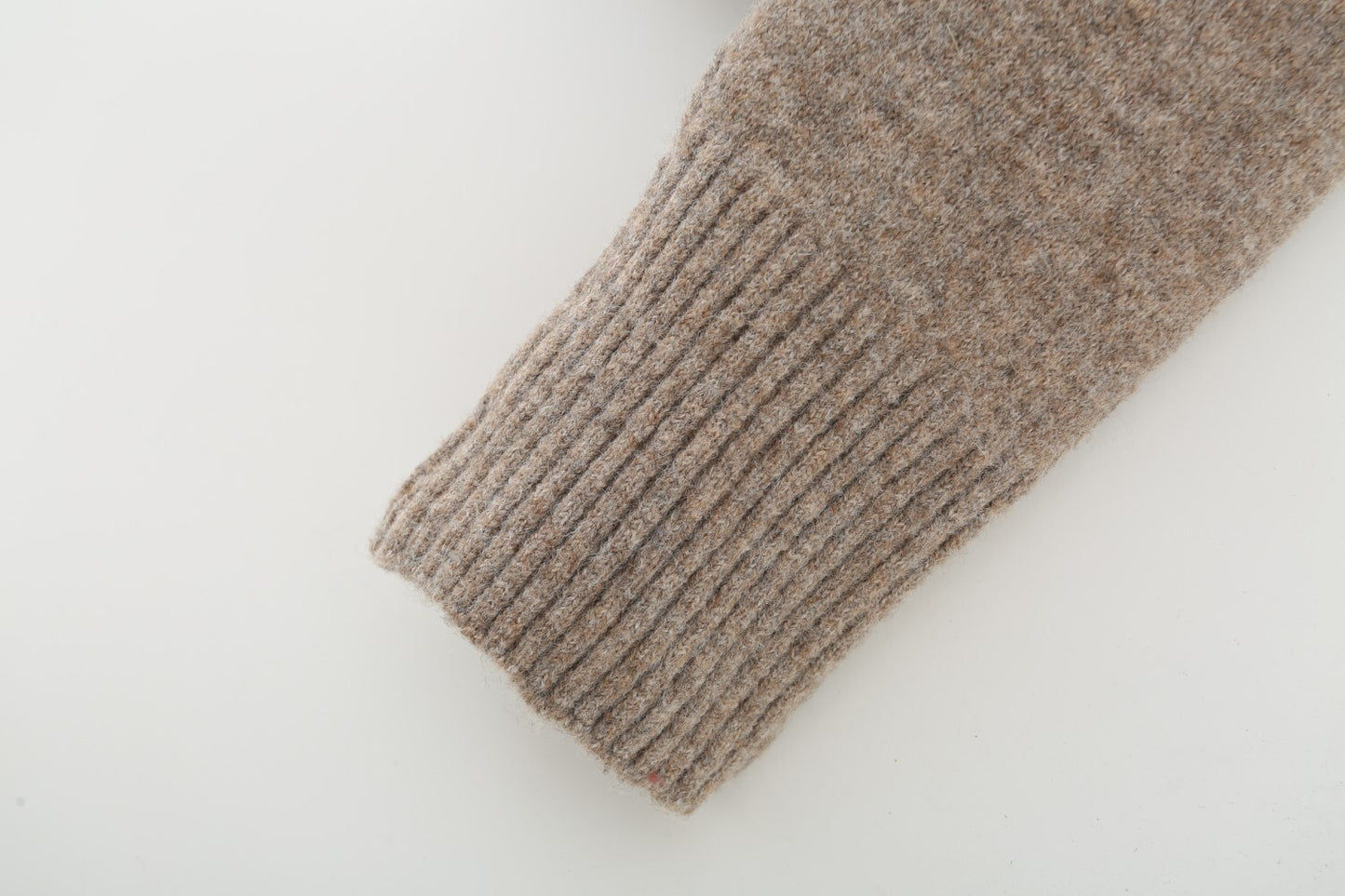 Women's soft textured loose V-neck knitted sweater