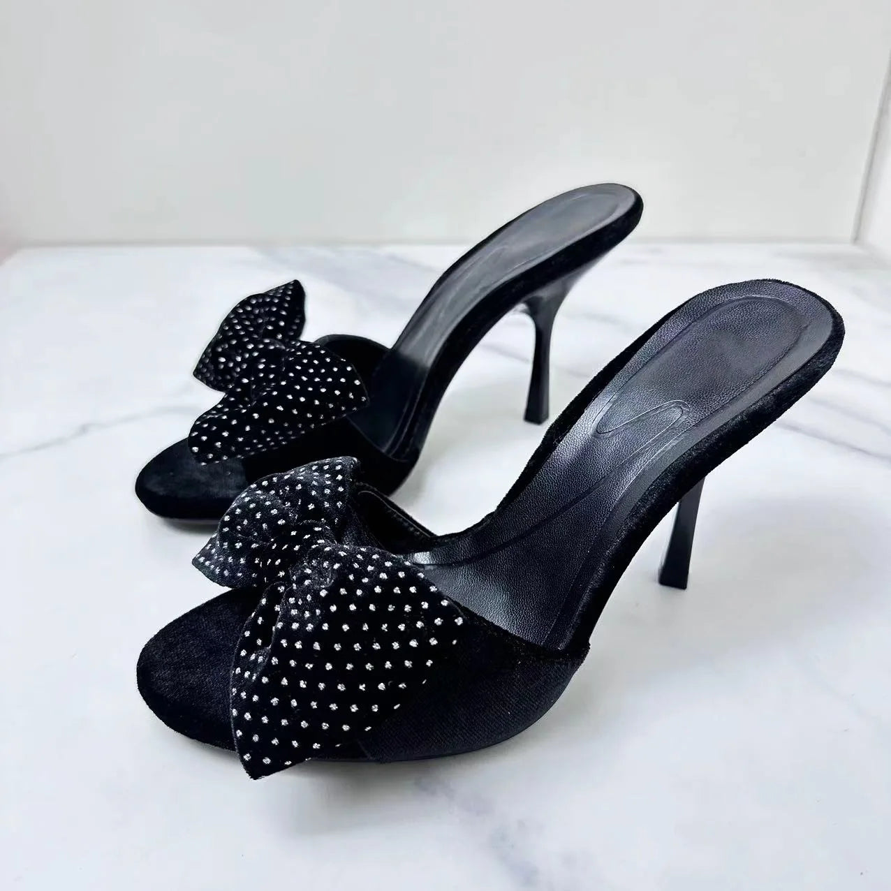 Women's 2024 New Fashion Joker Temperament Pressure Drilling Bow Decorated With Sandals Round Toe High-heeled Sandals Women.