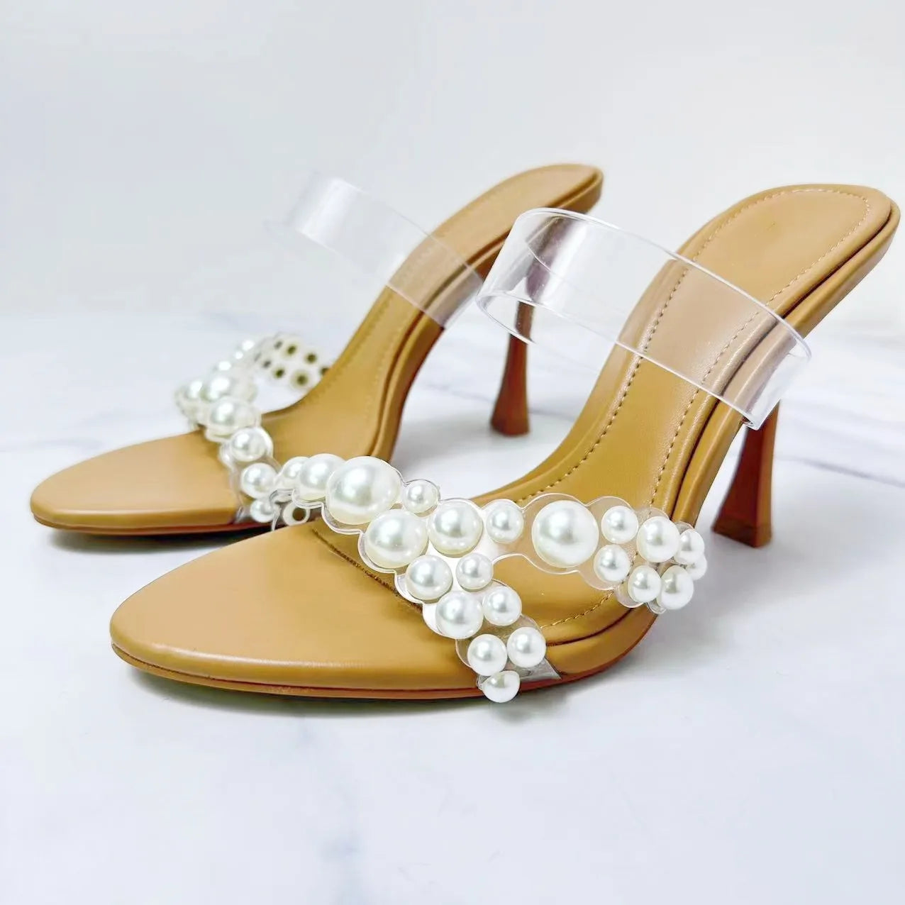 Spring 2024 New Women's Shoes, Artificial Pearls and Transparent Plastic High-heeled Fashion Sandals.