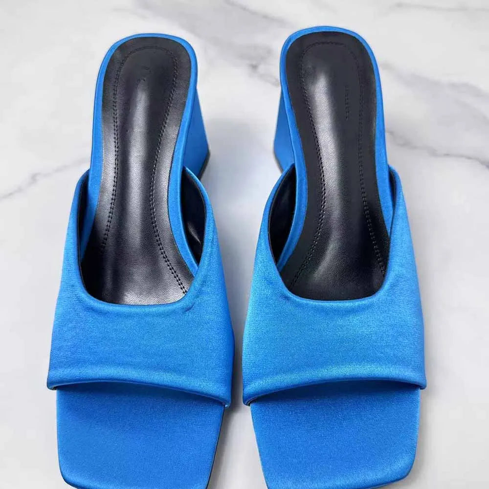 New 2024 Women's Shoes Fashion Temperament Blue High-heeled Satin Sandals Temperament Wedges Square Sandals.