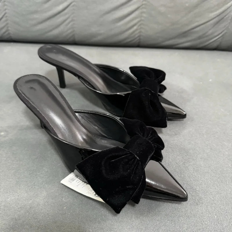 New 2024 Summer Pointed Bow Decorated With Satin Spliced With Shallow Mouth and Bare Heel Fashion Sandals