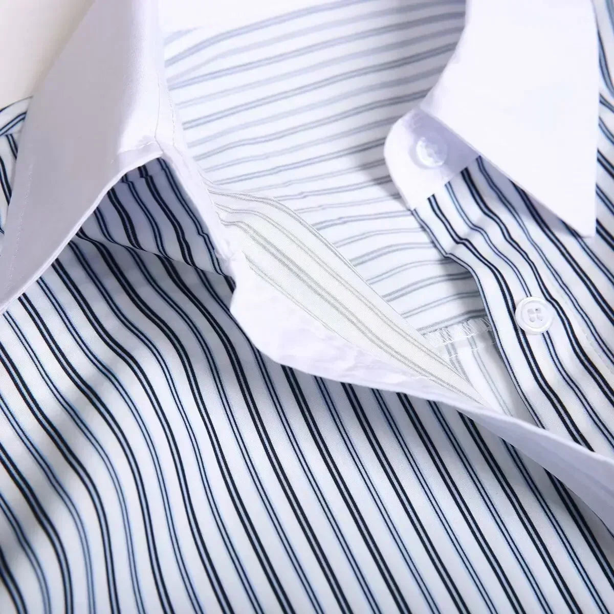 Women's new fashion pocket decoration loose striped poplin lapel shirt retro long sleeved button up women's shirt chic top