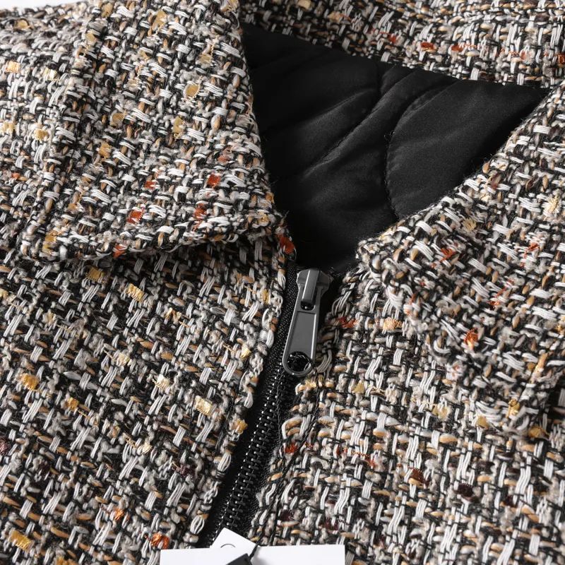 Men's New Fashion Casual Joker Loose Lapel Cuffs Decorated with Button Coat Fashion Joker Jacket Cotton-padded Jacket Coat.