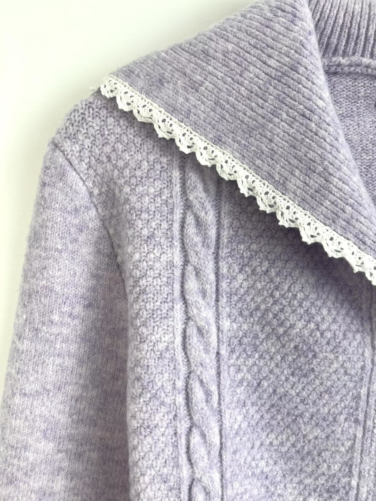 Women's new fashion patchwork lace Bow tie buckle knitted cardigan