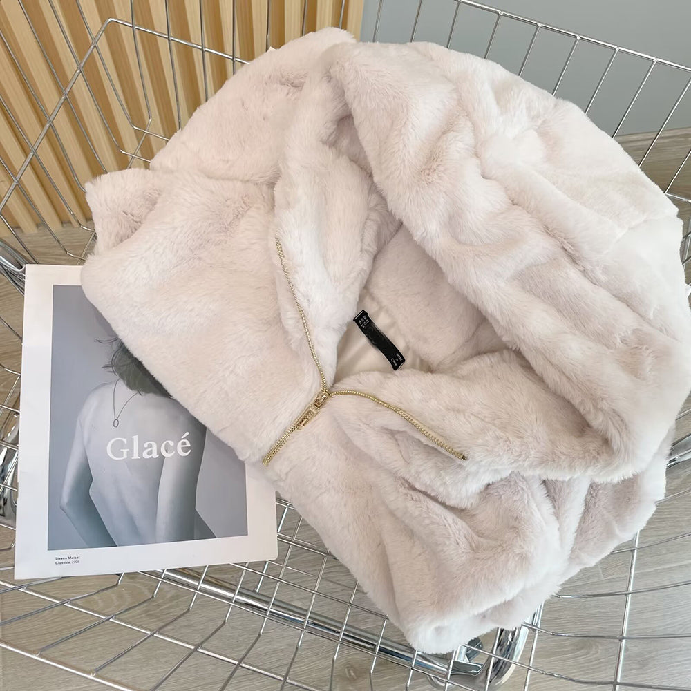 Women's artificial fur effect high neck hooded sleeveless vest