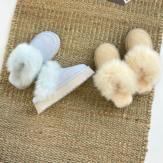 New long-haired slippers snow boots have a shoe box