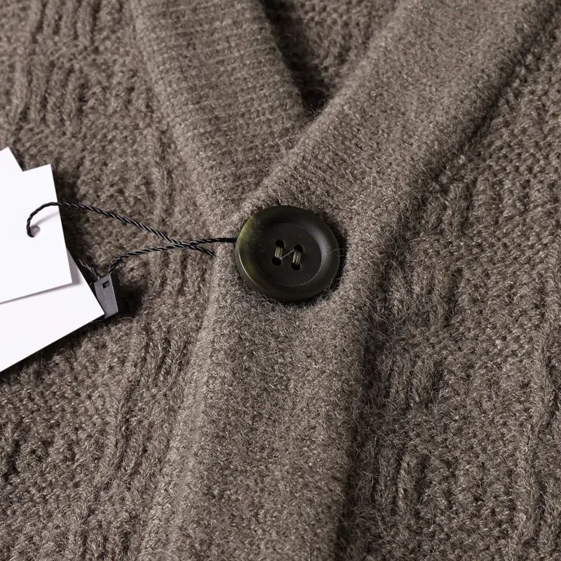 Men's New Fashion Casual Joker Loose Knit Padded Solid Color Long-sleeved V-neck Luo Decorative Layer Row Buckle Closed Sweater Knit Cardigan Coat.