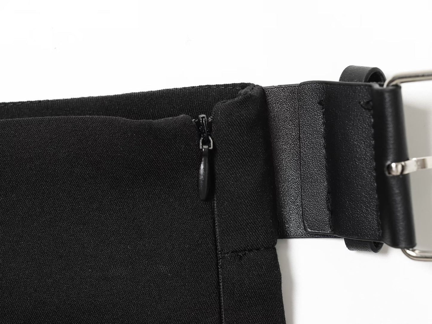 Women's new fashion belt decoration wide pleated Shorts Skirts